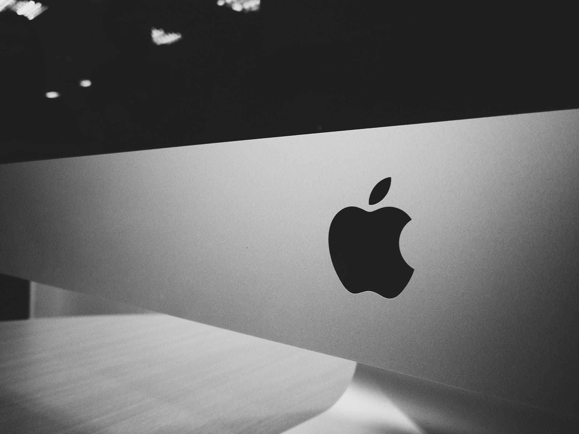 Apple 2 билиони долари