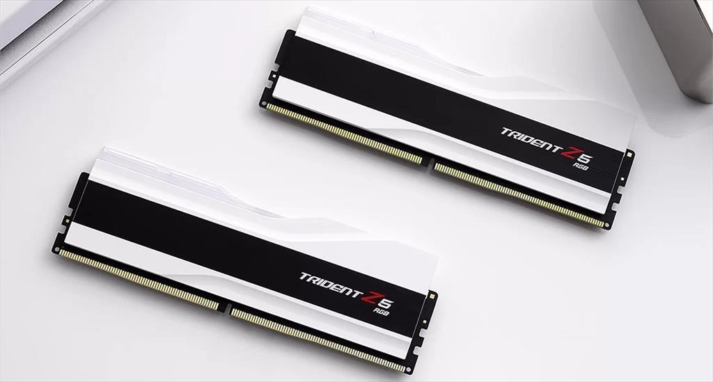 RAM DDR5 32GB(2x16GB) 6000MHz CL36 G.SKILL Trident Z5 RGB White F5-6000J3636F16GX2-TZ5RW 03508