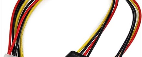 CONVERTOR MOLEX (M) TO 2x SATA POWER (F)