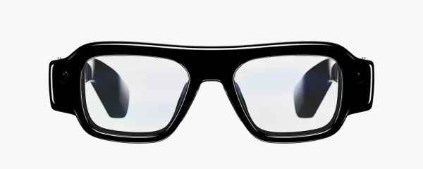 На почетокот на годинава Snap објави дека создава нова подружница наречена Specs Inc., која ќе се фокусира на развој и комерцијализација на AR очила, познати како Specs.