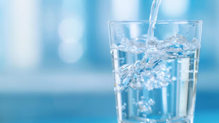 https://www.magnific.com/free-photo/glass-water-ai-generated_252054773.htm