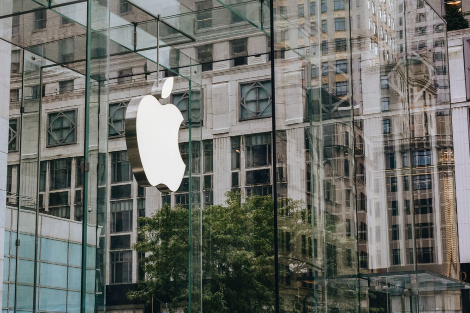 Кој е Џон Тернус, новиот извршен директор на Apple